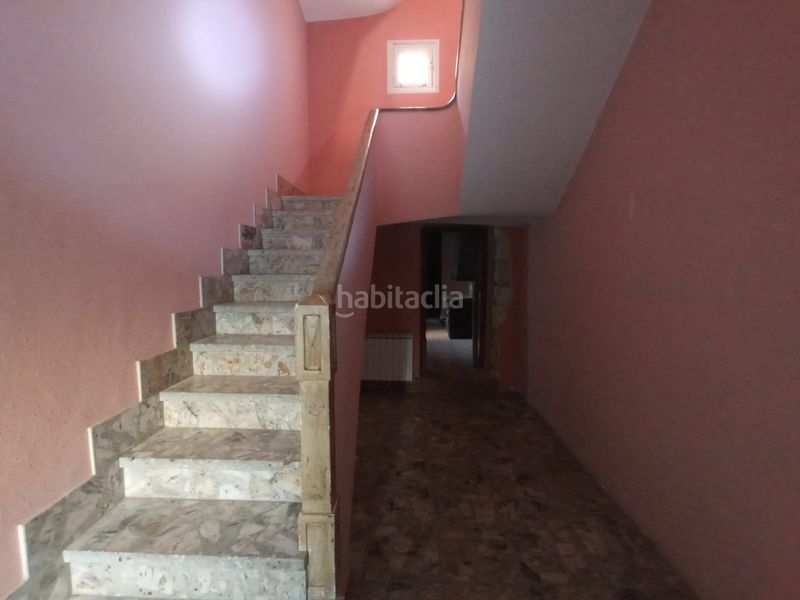 Foto 4e6cf40c-cd06-493d-8ca3-b9f5bda62023. Maison jumelée dans calle constitución española 26 dans Belchite