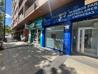 Lloguer Local Comercial a Calle de demetrio galán bergua 28. Local comercial sector delicias- enlaces -instalado