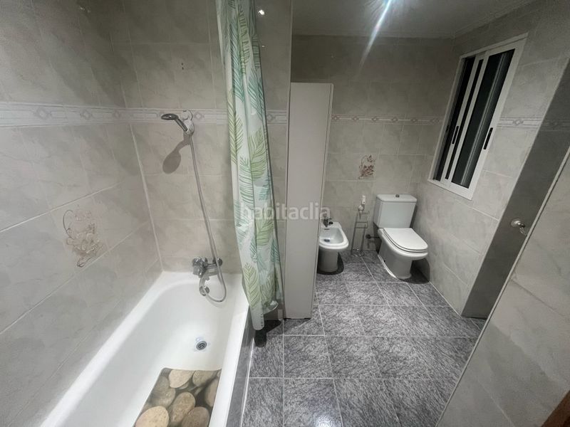 Foto daef535c-c3e3-4cad-9d87-55a701171c94. Pis a calle de monegros 5 a La Almozara Zaragoza