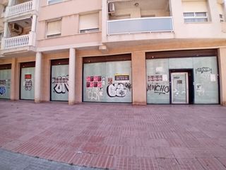 Local Comercial en Carrer violant d'hongria 13. Local comercial tarragona, barrio san pedro y san pablo