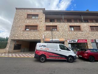 Pis  Calle constitución 8. Dúplex en la muela. 77 m2. plaza de garaje y trastero