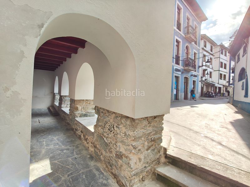 Foto 6b43fa22-8402-43d1-8175-5ee064abb405. Lloguer local comercial a Cudillero