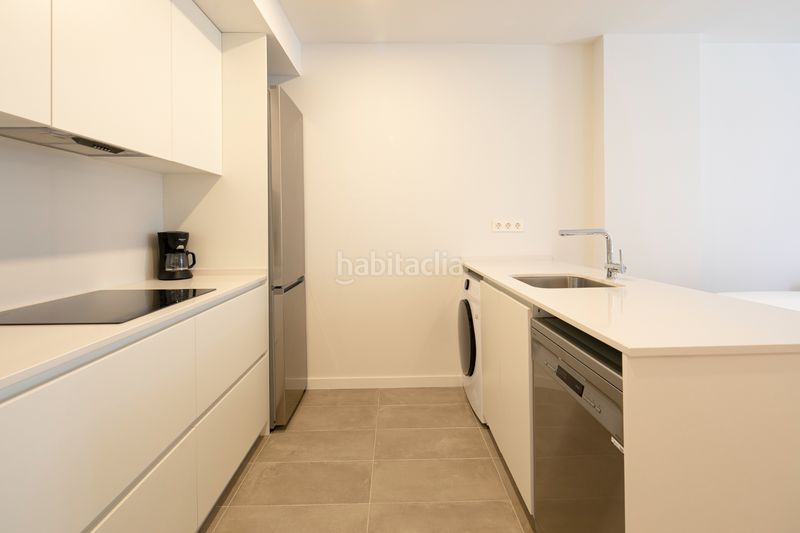Foto 5db19a39-8fe5-4c4c-bcbf-4dc114d3df40. Apartament amb piscina a Port Badalona