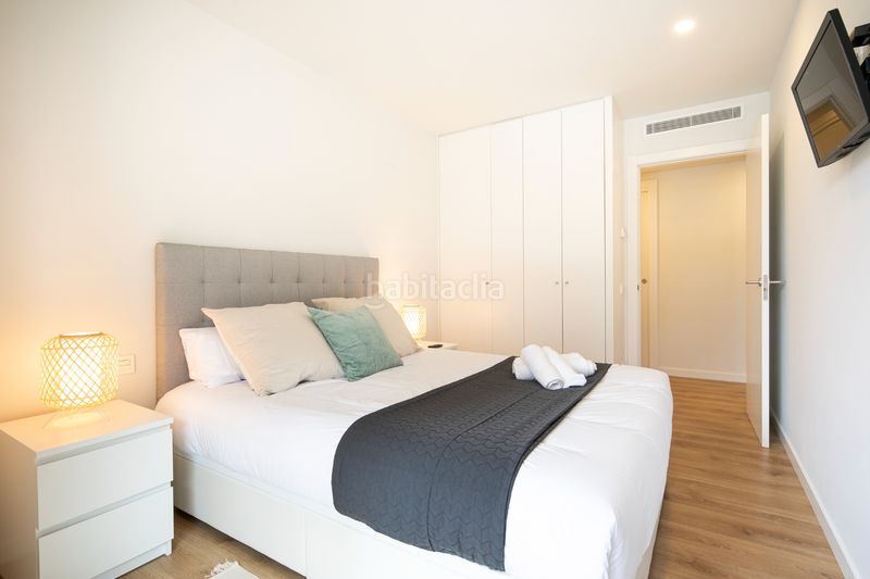 Foto 04c9df7e-94dd-4681-98f1-713aea1092fc. Apartament amb piscina a Port Badalona