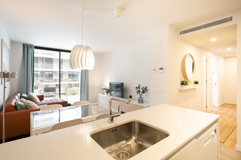 Foto 30ee09fc-9a67-4646-bc47-a670d8116fe3. Apartament amb piscina a Port Badalona