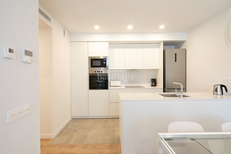 Foto 927f39b7-84c3-4c66-a48e-24a0dd5a399d. Apartament amb piscina a Port Badalona