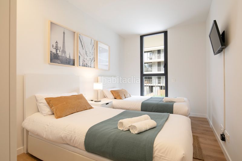 Foto d76ba105-37f1-45e8-b15c-93f4e355e763. Apartament amb piscina a Port Badalona