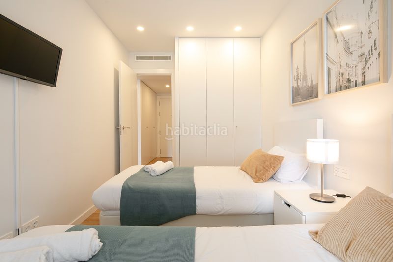 Foto efe68b96-8d25-46f8-a4d3-a4b9fbbaf31a. Apartament amb piscina a Port Badalona