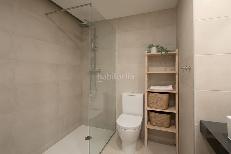 Foto f64cc89d-c141-4d03-89fe-d547de88d14e. Apartament amb piscina a Port Badalona