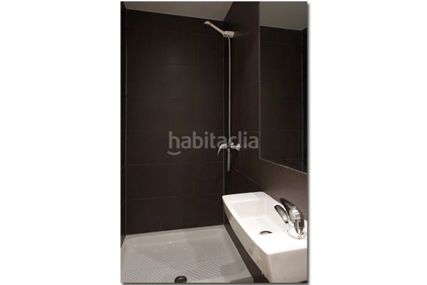 Foto 47eada2f-c11a-4f0d-948c-79aada11a77b. Apartament amb calefacció a Barceloneta Barcelona
