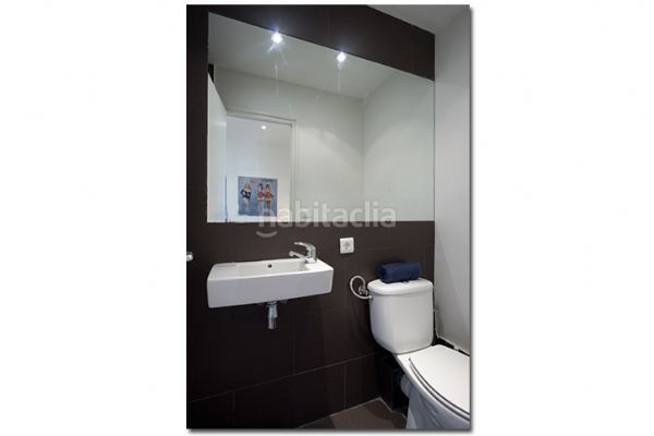 Foto 8e7b4dde-51c1-4227-96e2-c9763b102d69. Apartament amb calefacció a Barceloneta Barcelona
