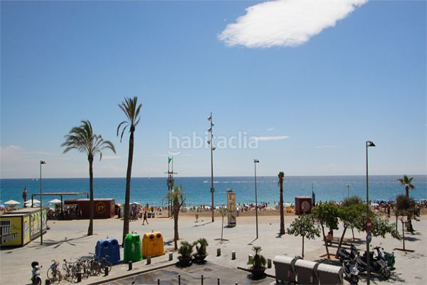 Foto fc096576-8773-448f-97fc-2f601ea71ff2. Apartament amb calefacció a Barceloneta Barcelona