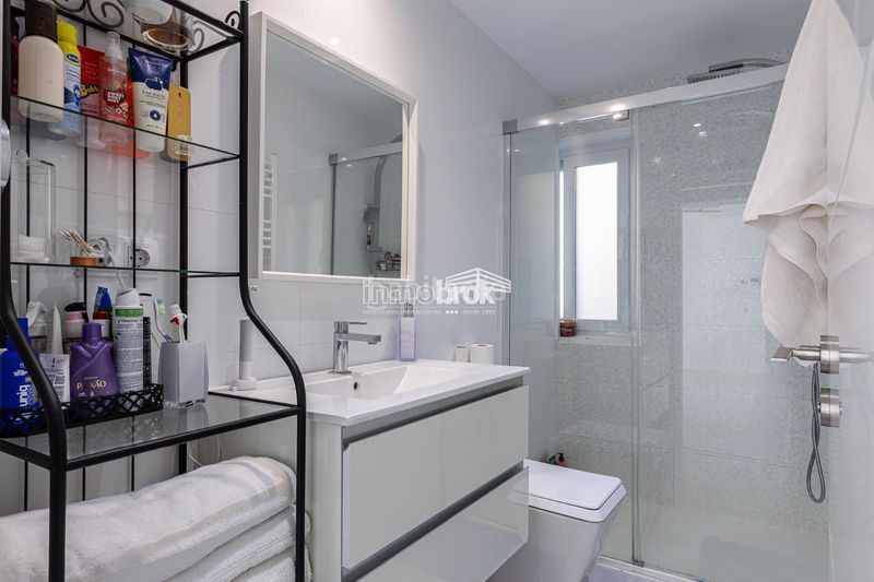 Foto 9356efc7-55c0-4198-8b15-dc2e7bb5fd15. Chalet  de lujo en urbanización La Moraleja La Moraleja