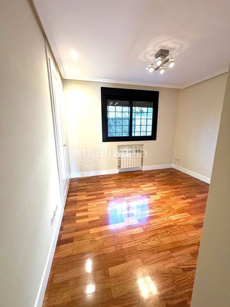 Foto 6b57eed3-098e-4ef8-a348-f3a76de191eb. Lloguer dúplex amb calefacció aparcament piscina a La Moraleja