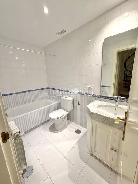 Foto 1688ea84-5ba8-45dd-94c0-a85545b10d92. Location duplex avec chauffage parking piscine dans La Moraleja