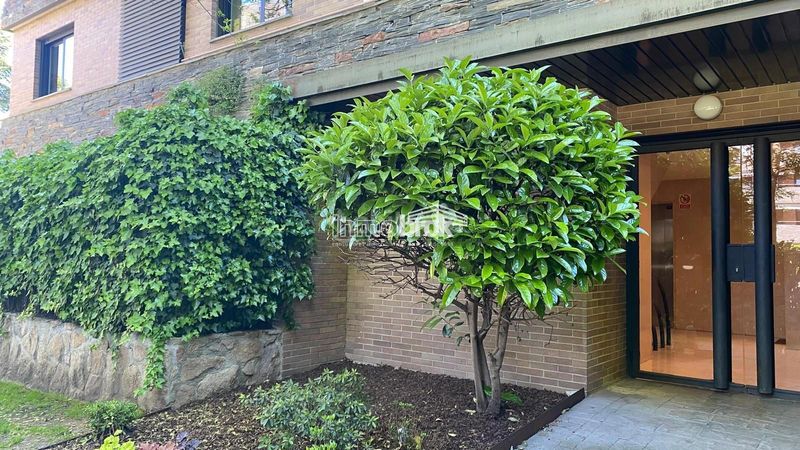 Foto 29d779de-dd80-419b-9efe-ec2b3bf3cd76. Location duplex avec chauffage parking piscine dans La Moraleja