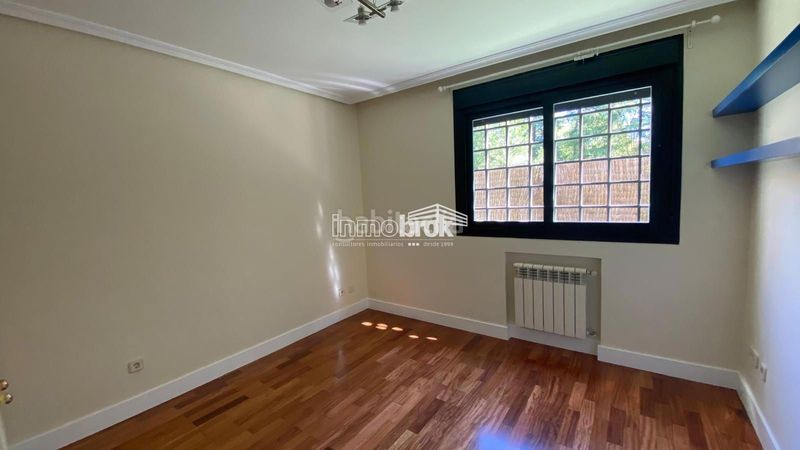 Foto 91374480-53f0-4321-9cd4-9b80d37ad6fc. Location duplex avec chauffage parking piscine dans La Moraleja