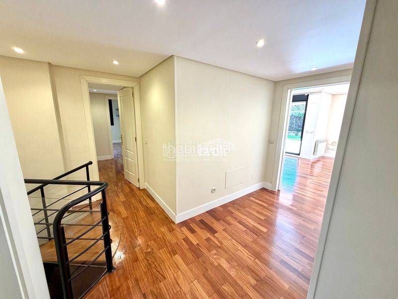 Foto e10ef69d-6dc4-4815-861b-bbac80cd2fdb. Location duplex avec chauffage parking piscine dans La Moraleja