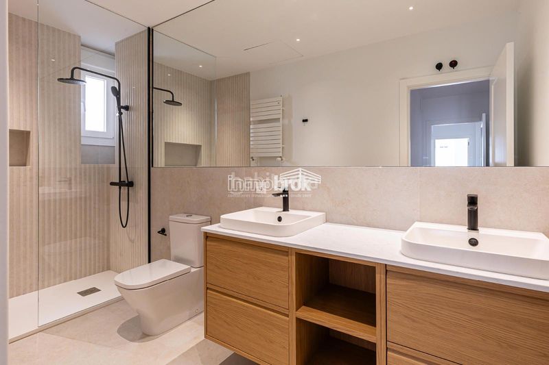 Foto 4c75ffdc-1e39-4316-956f-23a1a4dc8161. Rent flat with parking in Gaztambide Madrid