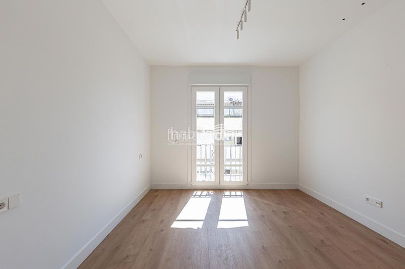Foto 6ff27fec-ece0-46ce-bbab-04e5c4b16d34. Rent flat with parking in Gaztambide Madrid