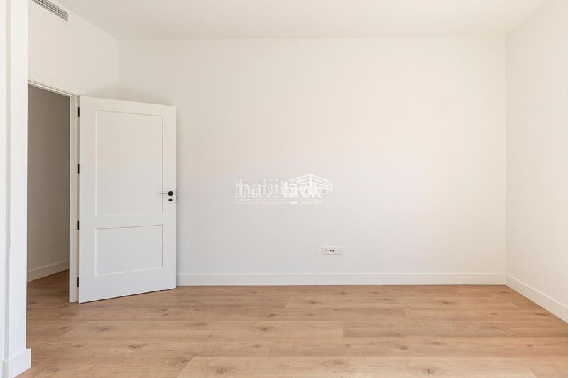 Foto 8a7a6e21-46af-40e7-9a6a-f112f1f38e29. Rent flat with parking in Gaztambide Madrid