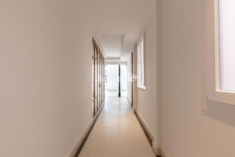 Foto b10a94e2-da4a-4357-a484-5712849f0b4c. Rent flat with parking in Gaztambide Madrid