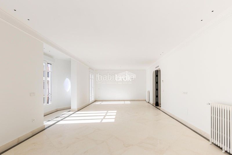 Foto ea171b2e-b1e5-4112-9f43-09849b825ab0. Rent flat with parking in Gaztambide Madrid