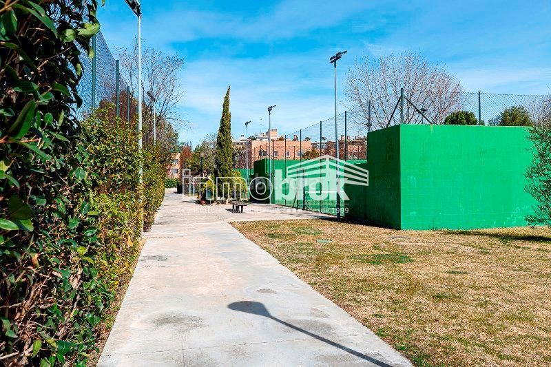 Foto ae86c42d-64bf-427a-8078-18e35dc27dcf. Lloguer àtic amb calefacció aparcament piscina a La Moraleja