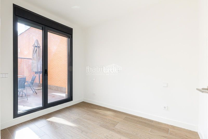 Foto c9e7c391-509b-42e3-87b3-f3ac73dfb2d0. Rent flat with pool in Gaztambide Madrid