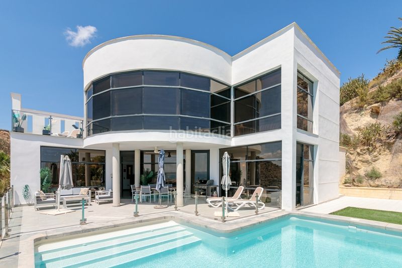 Foto c661fb58-197c-4a06-a1de-6d45ca1582a8. Xalet amb aparcament piscina a Pueblo Español-Coveta Fumá Campello (el)