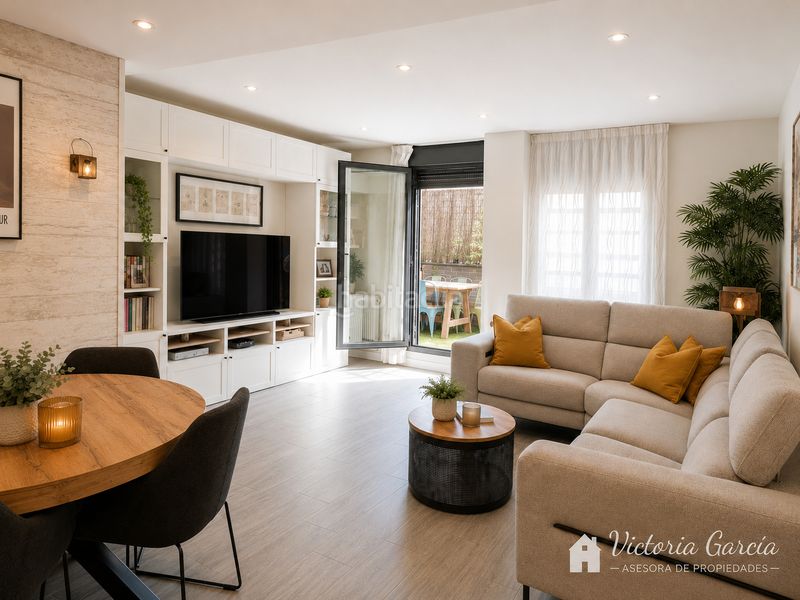 Foto 301ca8e4-f437-4bc7-8c8a-4090bdd1b49a. Planta baja bajo con dos patios, piscina salina, trastero y dos plazas de garaje en Miramadrid en Paracuellos de Jarama