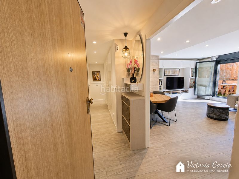 Foto ffe95ab7-3aa0-42d4-ae21-a87834e29c26. Planta baja bajo con dos patios, piscina salina, trastero y dos plazas de garaje en Miramadrid en Paracuellos de Jarama