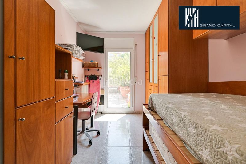 Foto b31f3601-cc8c-4854-baa8-bc413234cb3c. Pis amb calefacció aparcament a Eixample Sud-Migdia Girona