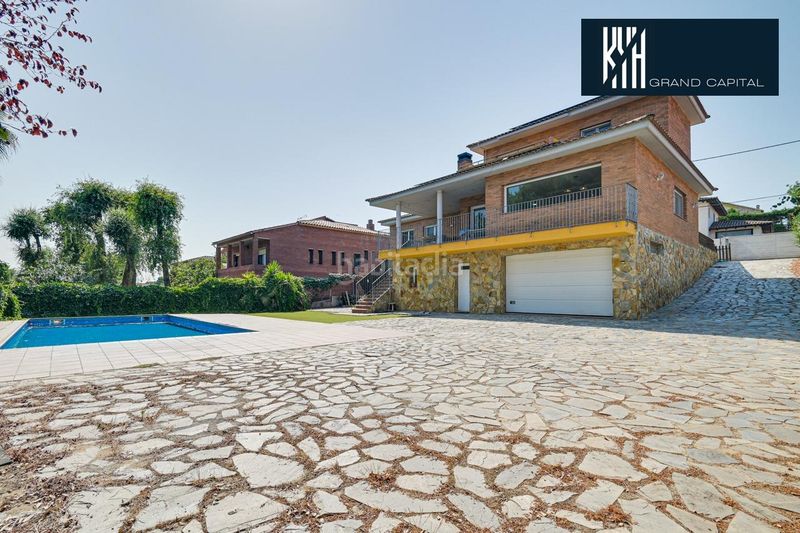 Foto 8a2a4634-4fe9-4cea-85fb-53227e55278b. Casa amb calefacció aparcament piscina a Sils