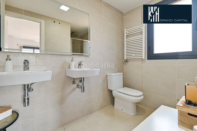 Foto 5aaf87a8-b359-4a83-8e59-9c573c73ba7a. Casa amb aparcament a Cervià de Ter
