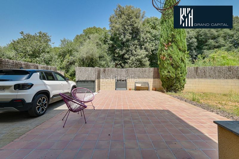 Foto d06bade1-acec-4f1b-af81-b324ede4a250. Casa amb aparcament a Cervià de Ter