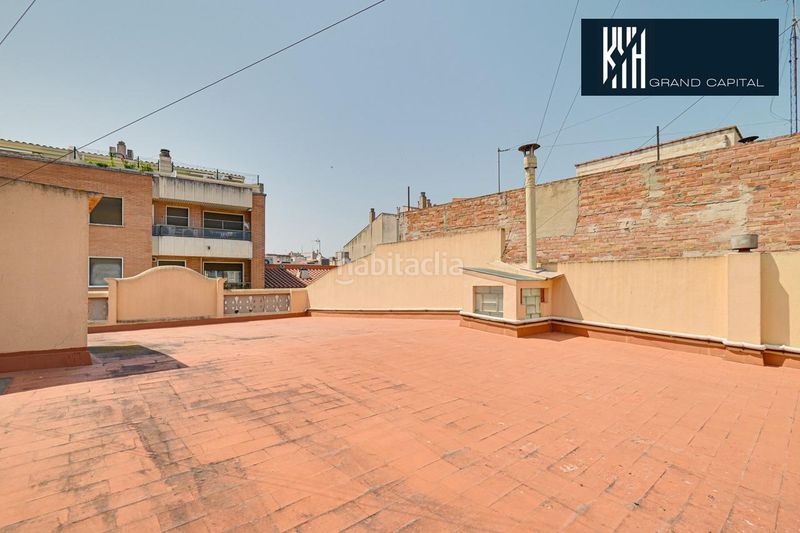 Foto 16fcb7fb-ca09-4b8b-9959-50d04e204215. Casa amb calefacció a Centre Figueres