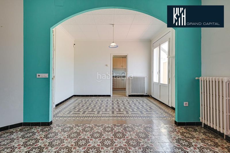 Foto c01a9a67-f446-4eb2-be22-0a156d4645e1. Casa amb calefacció a Centre Figueres