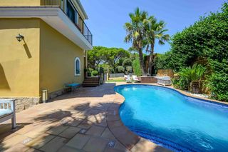 Doppelhaus  Carrer sureda. Casa golf