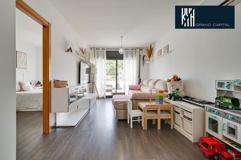 Foto aab075a2-4b8c-4faf-8322-bf5bd88379fa. Pis amb calefacció a Malgrat de Mar
