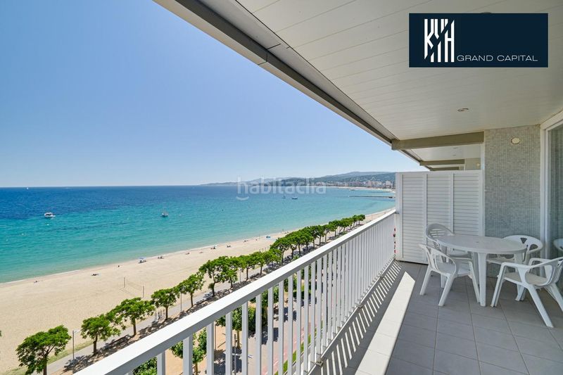 Foto f65b3510-abb9-4397-8757-65bac7e8d500. Pis amb calefacció a Platja Gran Palamós
