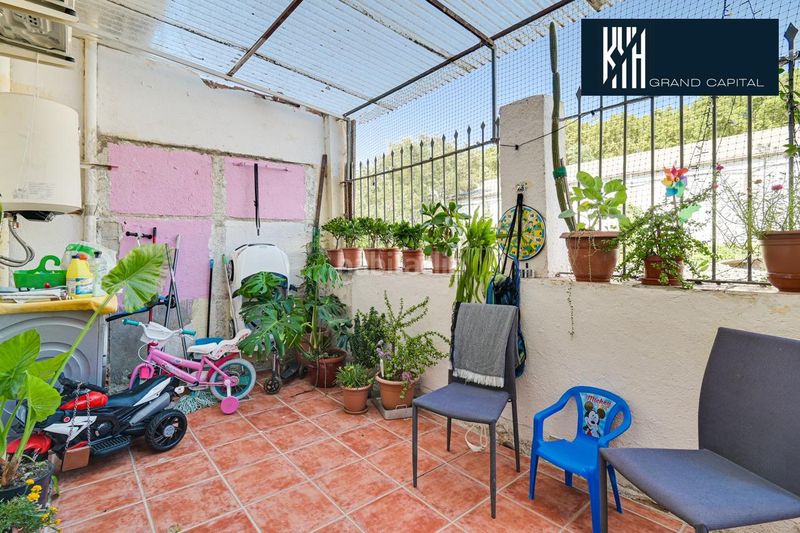 Foto d7c39592-4742-491e-b70e-798ee081bc09. Planta baja bajo en Anglès