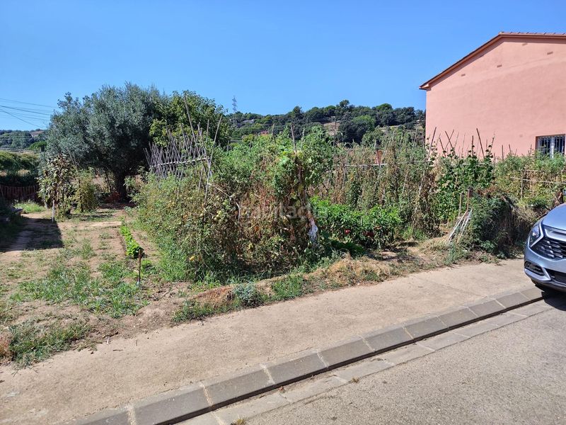 Foto e17b4a04-d478-443b-9fde-87d9c5f12ab2. Casa amb aparcament a Bescanó