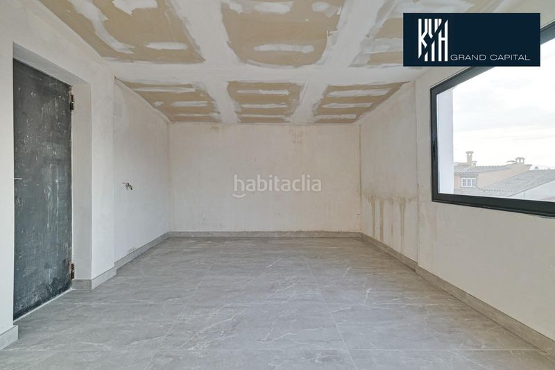 Foto 936de9b6-b9ac-4911-b287-f2248d8bb0e1. Penthouse with heating in Taialà - Germans Sabat Girona