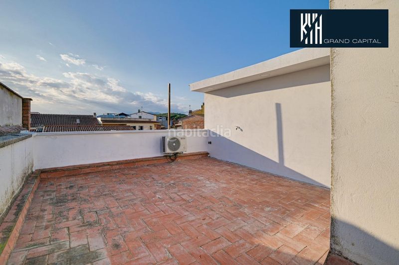 Foto 9a46ead5-1a0a-49c6-910d-cbac67cc10d9. Penthouse with heating in Taialà - Germans Sabat Girona