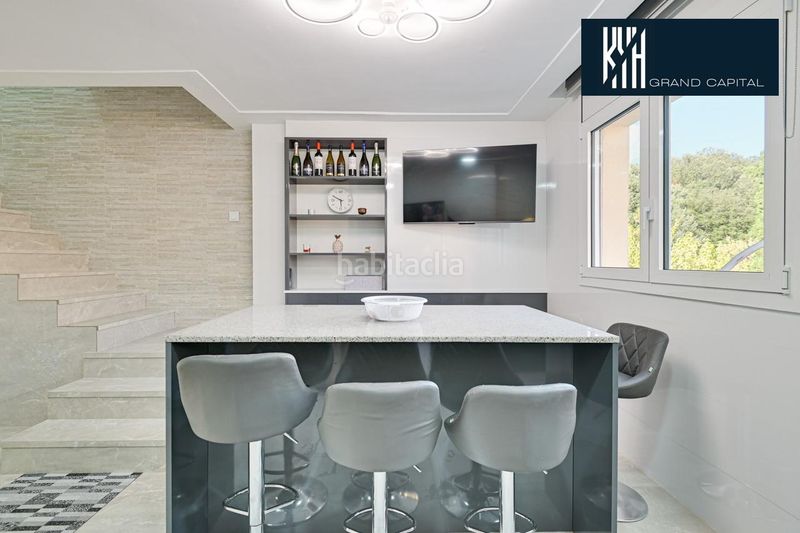 Foto ad2dc21e-0078-4690-a7e2-14781413b893. Penthouse with heating in Taialà - Germans Sabat Girona
