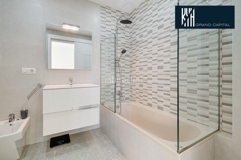 Foto c7775244-b930-42d2-a061-65dfeb8e266a. Penthouse with heating in Taialà - Germans Sabat Girona