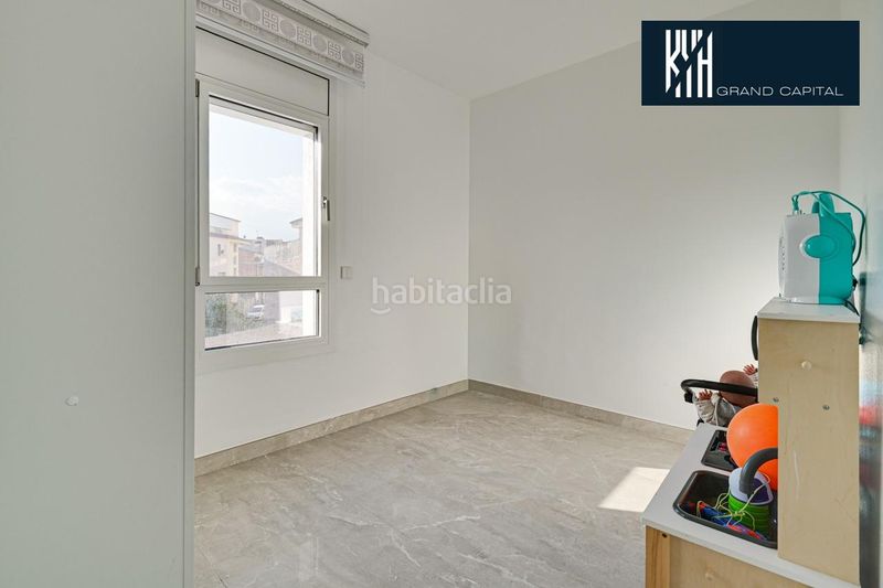 Foto ea8ad585-2d9e-459f-813e-6558cd39b18b. Penthouse with heating in Taialà - Germans Sabat Girona