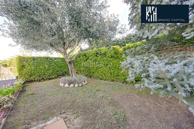 Foto 97a58993-3f47-4274-9b2e-7d35cb14b2e5. Casa amb aparcament a Montjuïc Girona