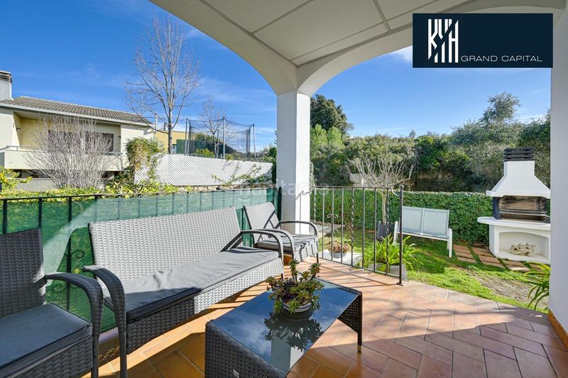 Foto 9e1ed233-f962-4818-b3d2-c83f209bb866. Casa amb aparcament a Montjuïc Girona